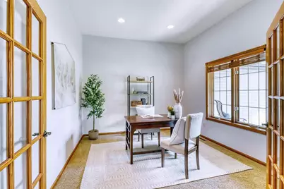 555 Queens Court, Moorhead, MN 56560 - Photo 9