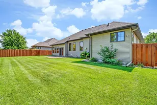 555 Queen's Ct, Moorhead, MN 56560 - Photo 67