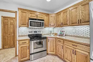 555 Queen's Ct, Moorhead, MN 56560 - Photo 21