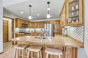 555 Queen's Ct, Moorhead, MN 56560 - Photo 17