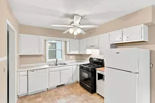 1622 Washington St NE, Minneapolis, MN 55413 - Photo 5