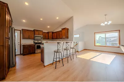1051 Yellowstone Avenue, Saint Cloud, MN 56303 - Photo 9
