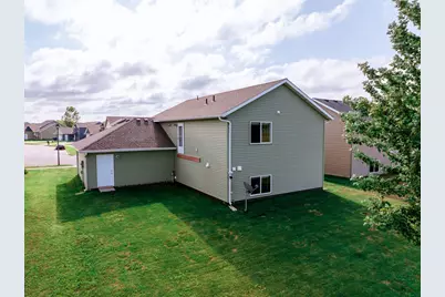 1051 Yellowstone Avenue, Saint Cloud, MN 56303 - Photo 5