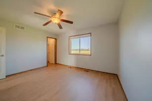 1051 Yellowstone Ave, Saint Cloud, MN 56303 - Photo 17
