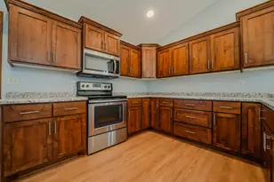 1051 Yellowstone Ave, Saint Cloud, MN 56303 - Photo 11