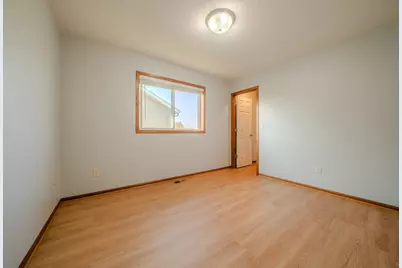 1051 Yellowstone Avenue, Saint Cloud, MN 56303 - Photo 23
