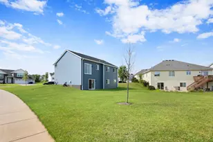 4706 8th St Loop NE, Saint Cloud, MN 56304 - Photo 3