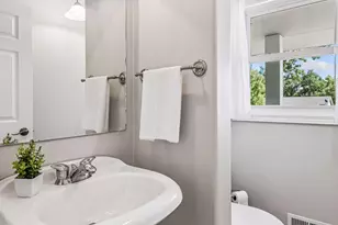 1440 Valleyview Rd, Chaska, MN 55318 - Photo 11