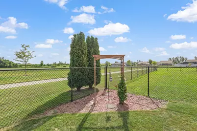 1905 Prairie Avenue SW, Faribault, MN 55021 - Photo 51