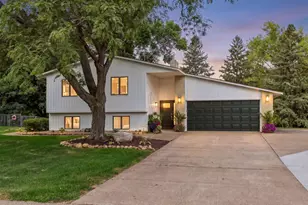 2660 Fairlawn Dr, Stillwater, MN 55082 - Photo 3