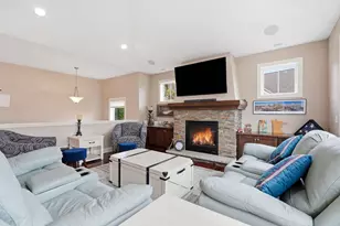 16588 E Lake Dr, Lakeville, MN 55044 - Photo 9