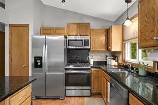 4089 Pennsylvania Ave, Eagan, MN 55123 - Photo 13