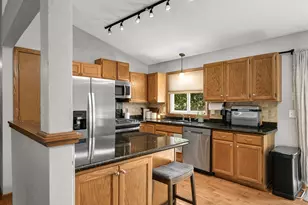 4089 Pennsylvania Ave, Eagan, MN 55123 - Photo 11