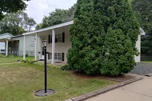 1655 McAfee St, Saint Paul, MN 55106 - Photo 3