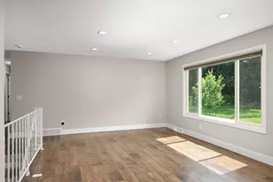 13712 E Wellington Crescent, Burnsville, MN 55337 - Photo 11