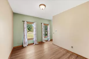 2084 Wallingford Cir, Woodbury, MN 55125 - Photo 5