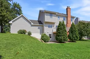 2084 Wallingford Cir, Woodbury, MN 55125 - Photo 31