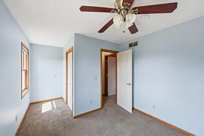 2084 Wallingford Circle, Woodbury, MN 55125 - Photo 13