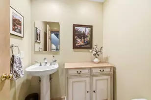 7096 Cahill Rd, Edina, MN 55439 - Photo 29