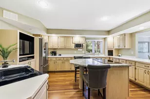 7096 Cahill Rd, Edina, MN 55439 - Photo 11