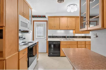 3617 Boone Avenue N, New Hope, MN 55427 - Photo 5