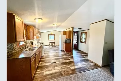 205 N Main Street, Belview, MN 56214 - Photo 15