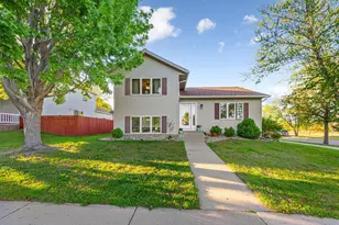 601 Bassford St, Saint Peter, MN 56082 - Photo 1
