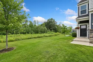 5981 Walnut Grove Ln N, Plymouth, MN 55446 - Photo 33