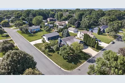 1112 Legion Street S, Shakopee, MN 55379 - Photo 23