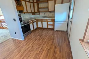 404 Kim Ln, Owatonna, MN 55060 - Photo 5