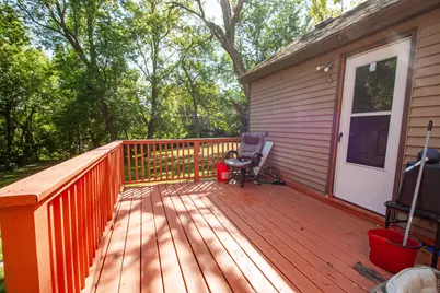 422 N Cleveland Avenue, Fergus Falls, MN 56537 - Photo 3