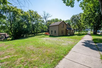 422 N Cleveland Avenue, Fergus Falls, MN 56537 - Photo 29