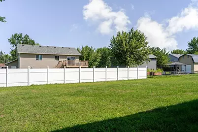 5871 Sandy Drive, Saint Cloud, MN 56303 - Photo 5
