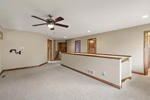 10742 Maple Blvd, Woodbury, MN 55129 - Photo 23