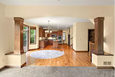 10742 Maple Boulevard, Woodbury, MN 55129 - Photo 11