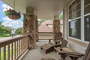 10742 Maple Blvd, Woodbury, MN 55129 - Photo 39
