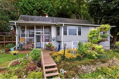 149 E Lake Boulevard, Winona, MN 55987 - Photo 1