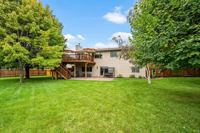 9303 Washburn Avenue N, Brooklyn Park, MN 55444 - Photo 27