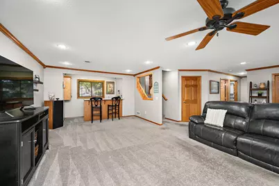 9303 Washburn Avenue N, Brooklyn Park, MN 55444 - Photo 21