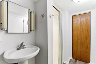 1974 Summer St, Falcon Heights, MN 55113 - Photo 23