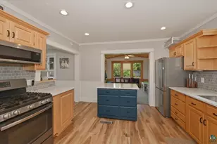 5215 Avondale St, Duluth, MN 55804 - Photo 7