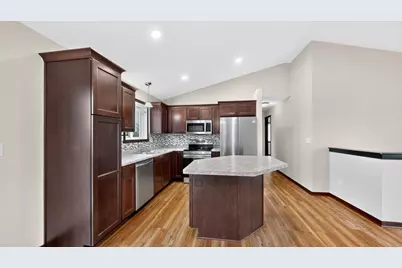 5662 King Arthur Road NW, Rochester, MN 55901 - Photo 9
