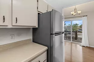 804 Seal St, Saint Paul, MN 55114 - Photo 9