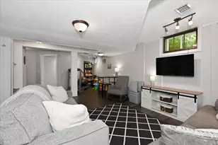 902 E 8th St, Superior, WI 54880 - Photo 21
