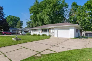 1334 Lincoln Ave, Owatonna, MN 55060 - Photo 1