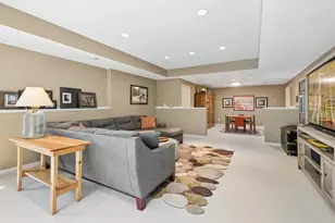 1329 Waterford Dr, Golden Valley, MN 55422 - Photo 31
