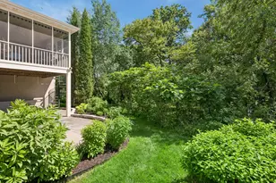 1329 Waterford Dr, Golden Valley, MN 55422 - Photo 35