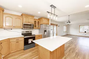1106 Southwood Dr, Dilworth, MN 56529 - Photo 5