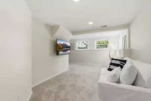 2800 Center Rd, Wayzata, MN 55391 - Photo 19