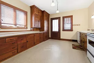 564 W Wabasha St, Winona, MN 55987 - Photo 9